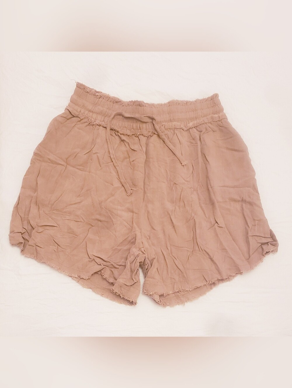 LA MIEL FRAYED HEM POCKETED SHORTS